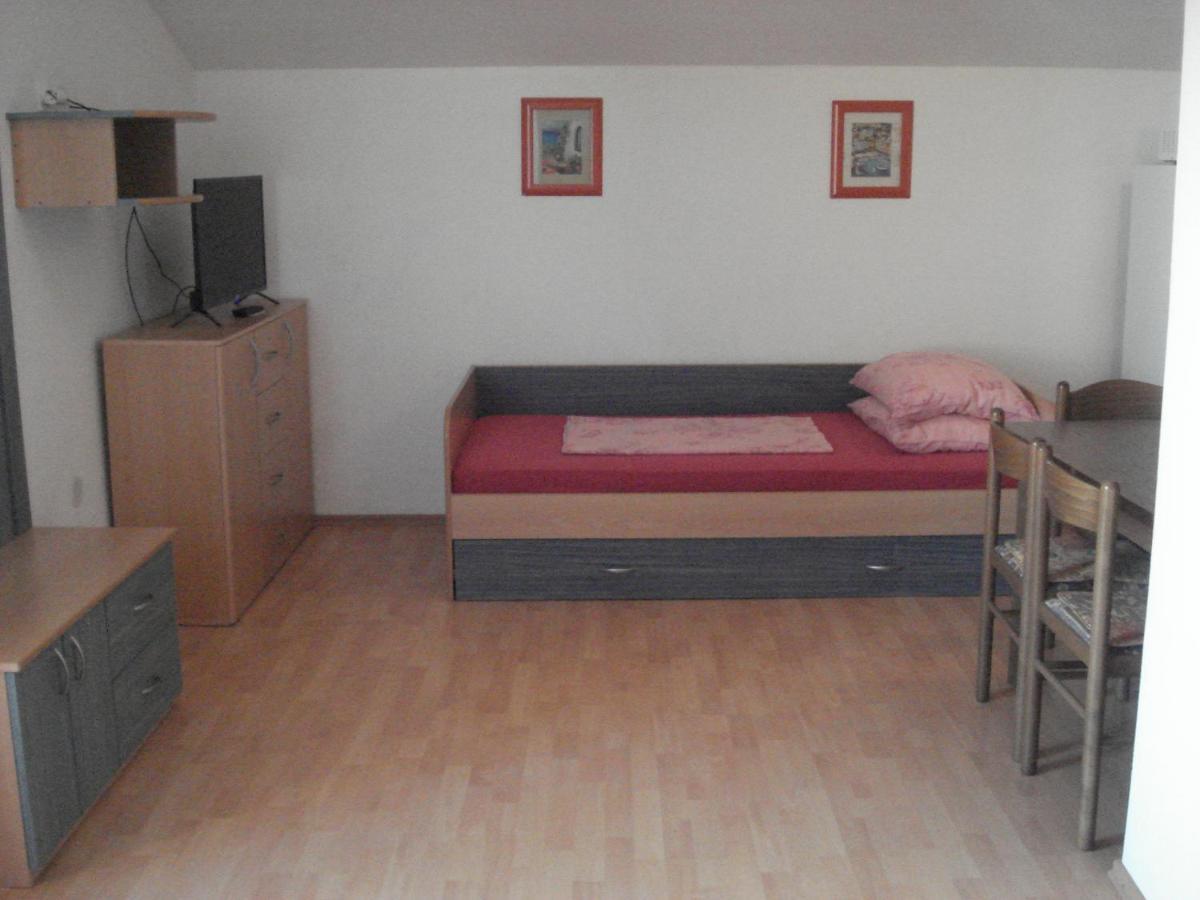 Apartments Car Вир Екстер'єр фото